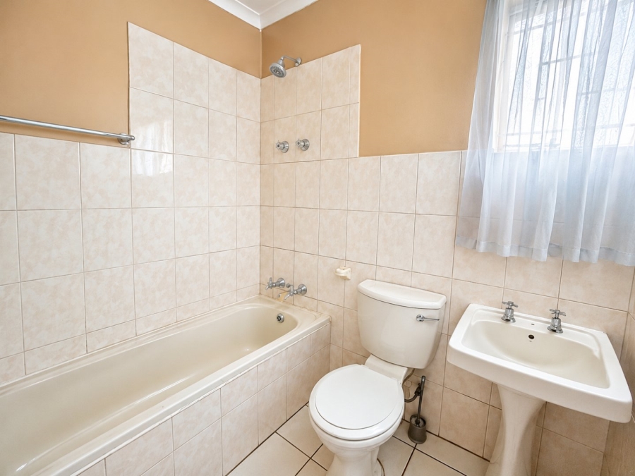 2 Bedroom Property for Sale in Navalsig Free State